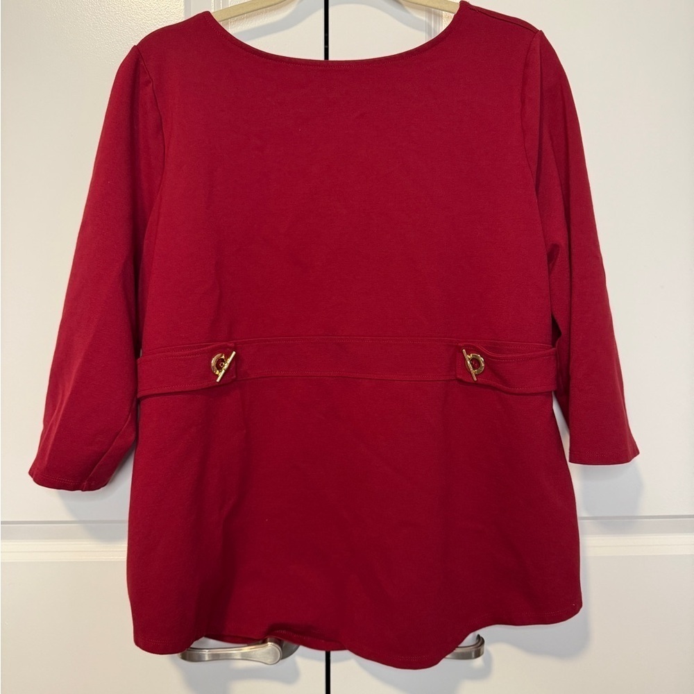 Chico’s Red 3/4 Sleeve Stretch Knit Top Scoop Neck Buckle Waist Size 3